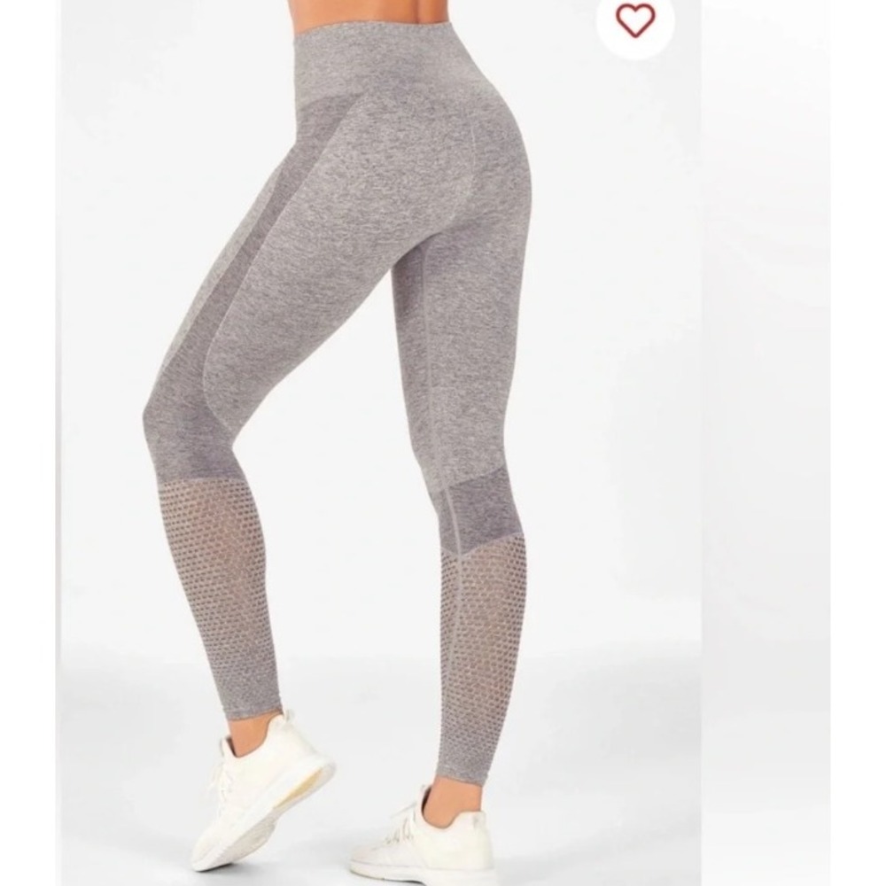 Fabletics Seamless High-Waisted‎ Mesh Leggings Athletic Yoga Pants Gray Small